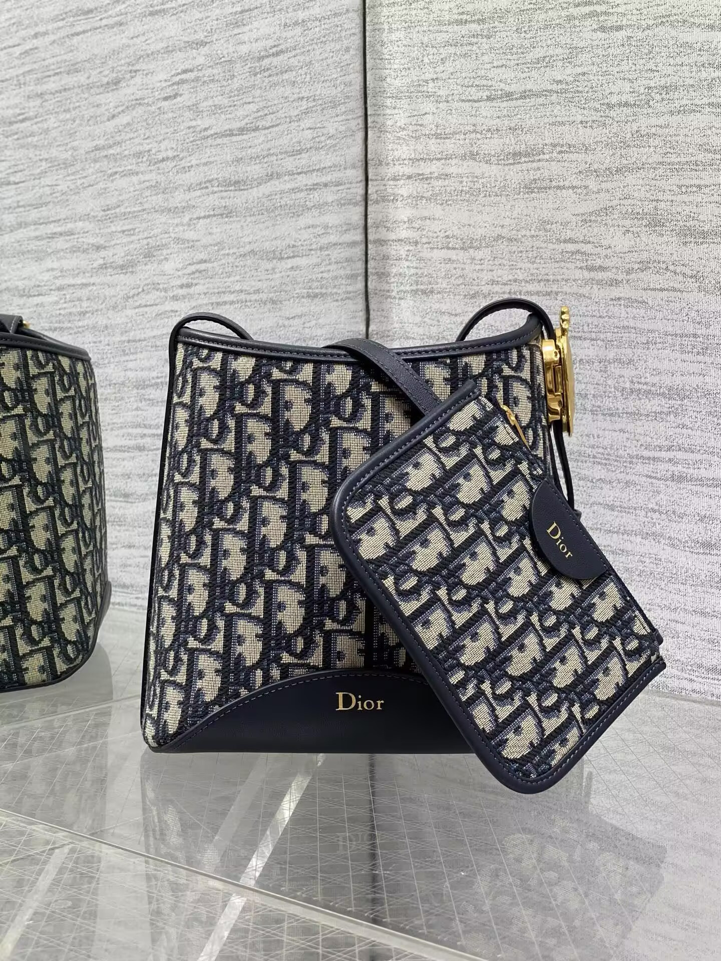 D10r small médaillon bucket bag 19.5x18.5x11.5cm