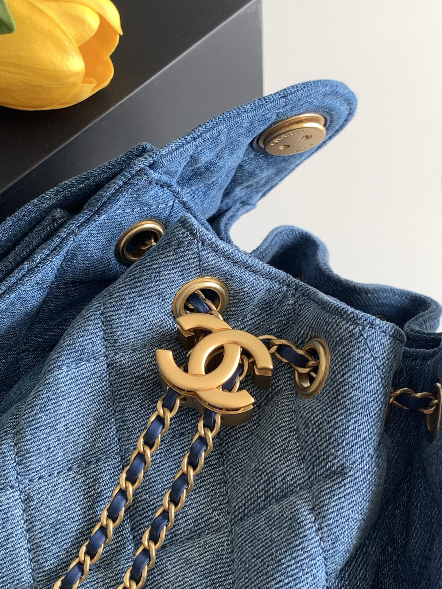 Ch**el 25c bucket bag 20x22x12.5cm