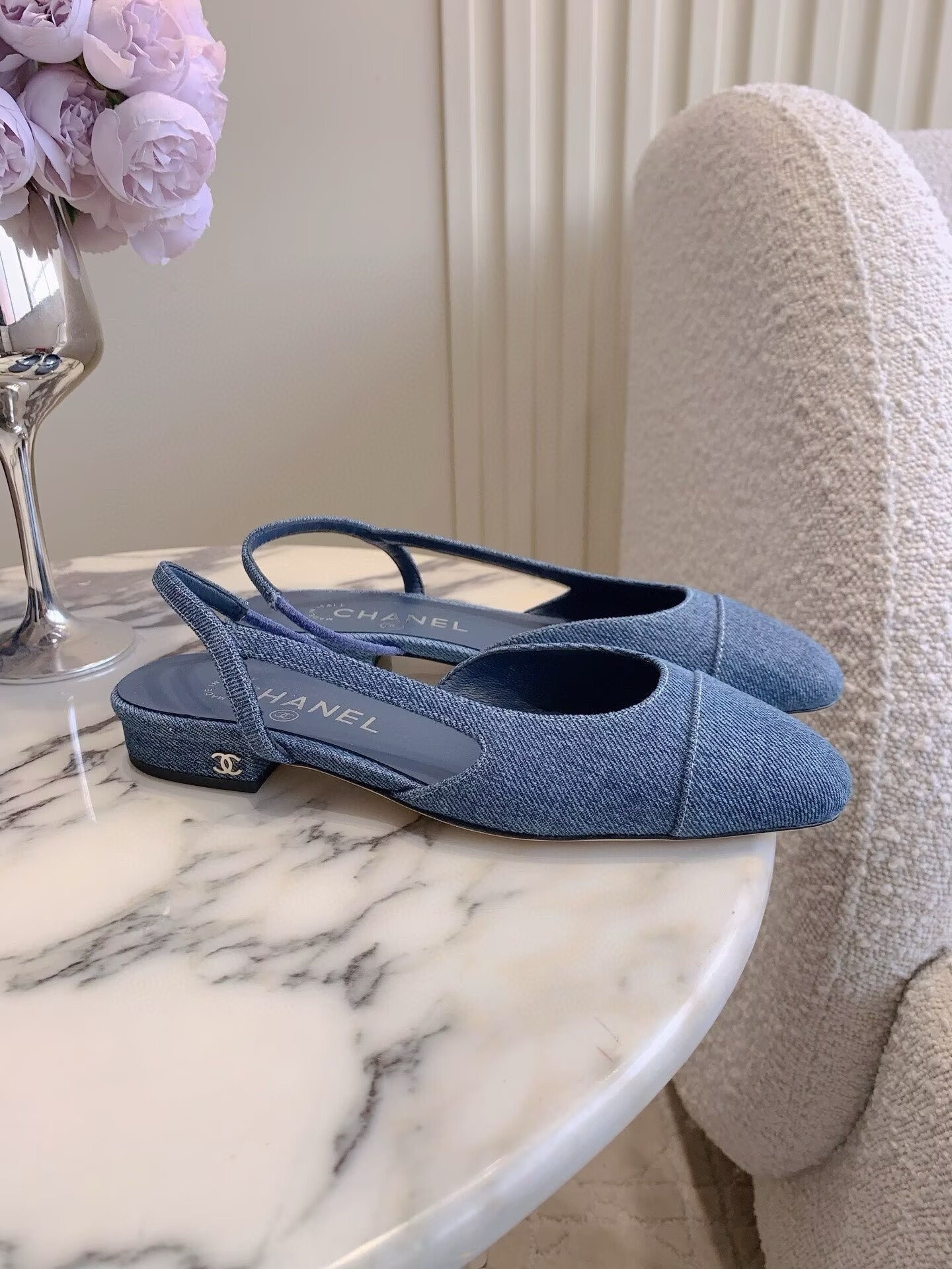 ua Ch**el slingback flats