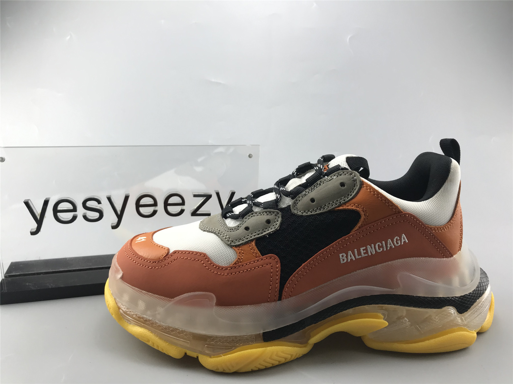 UA TRIPLE S SNEAKER BLACK ORANGE