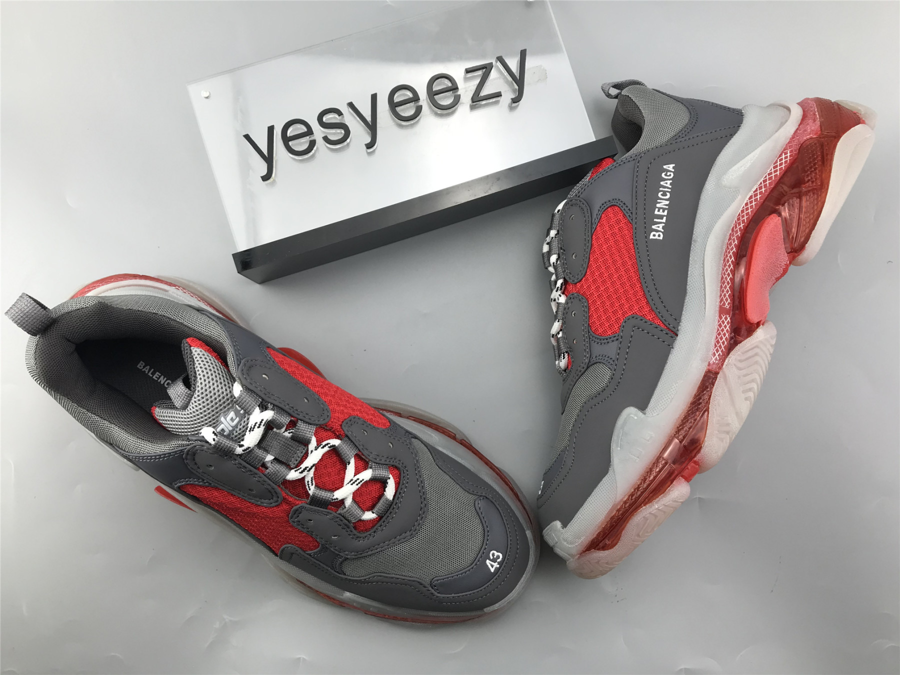 UA TRIPLE S SNEAKER GREY RED