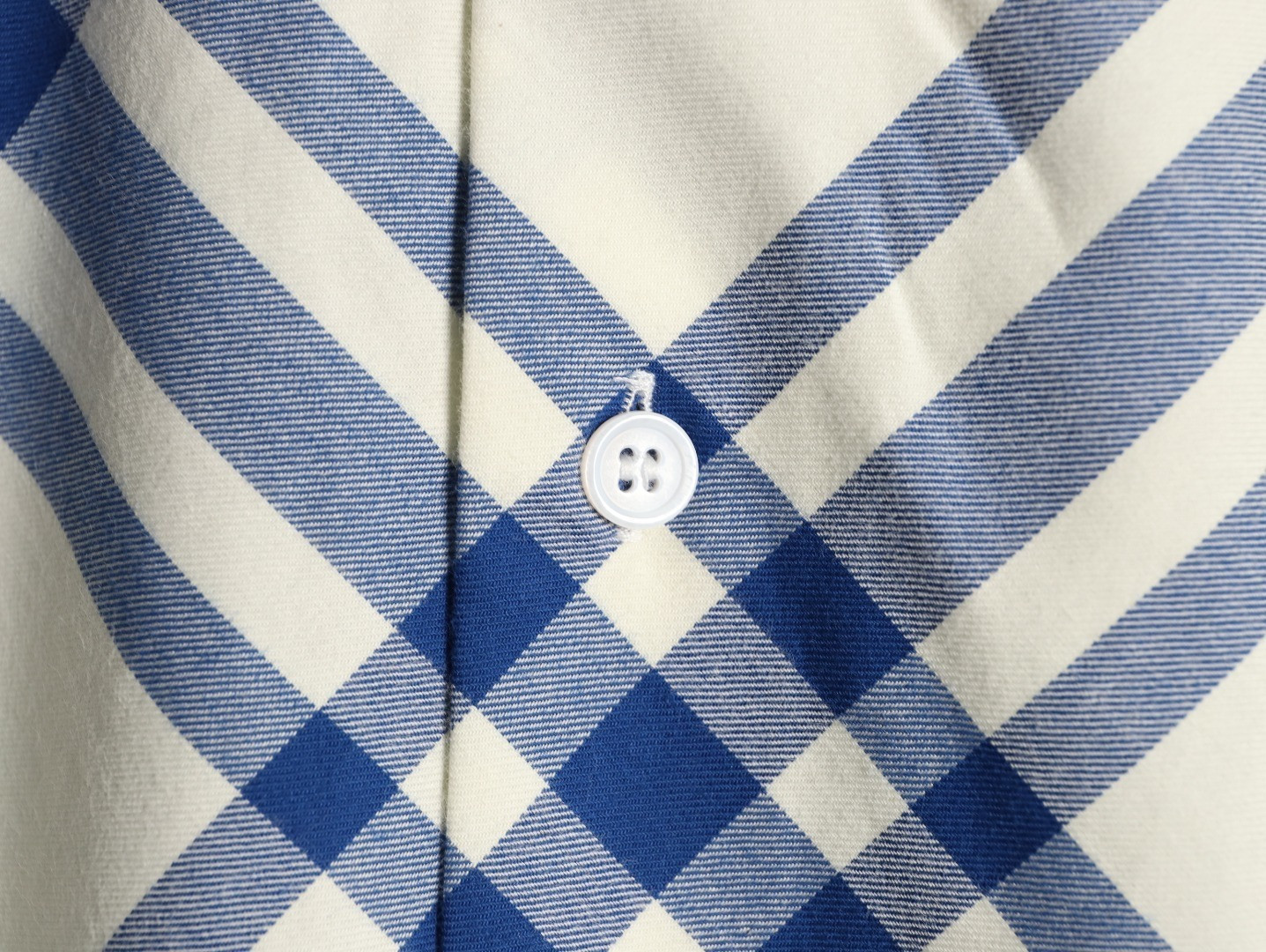 Bv*b*rry long-sleeved shirts