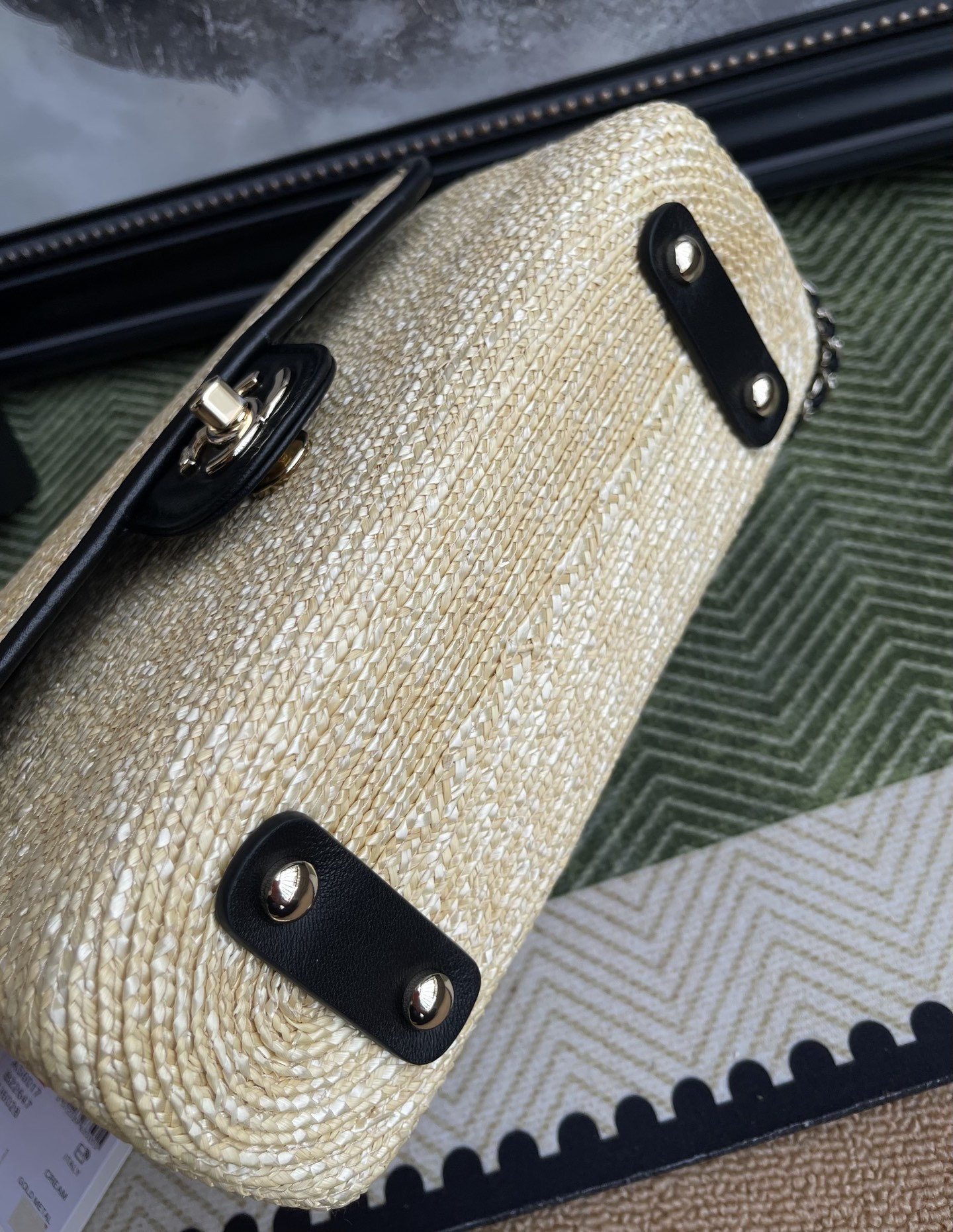 Ch**el flap bag as6017 23x14.5x6cm