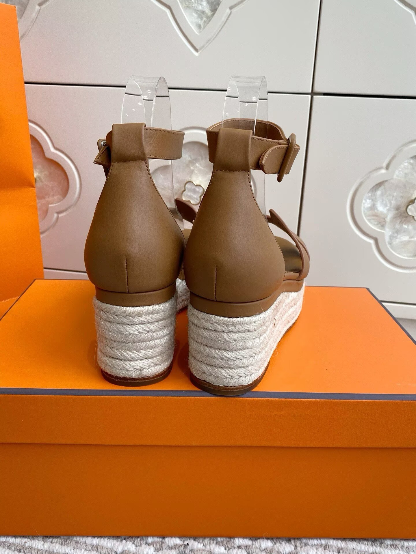 ua H**me5 elda spanish woven shoes