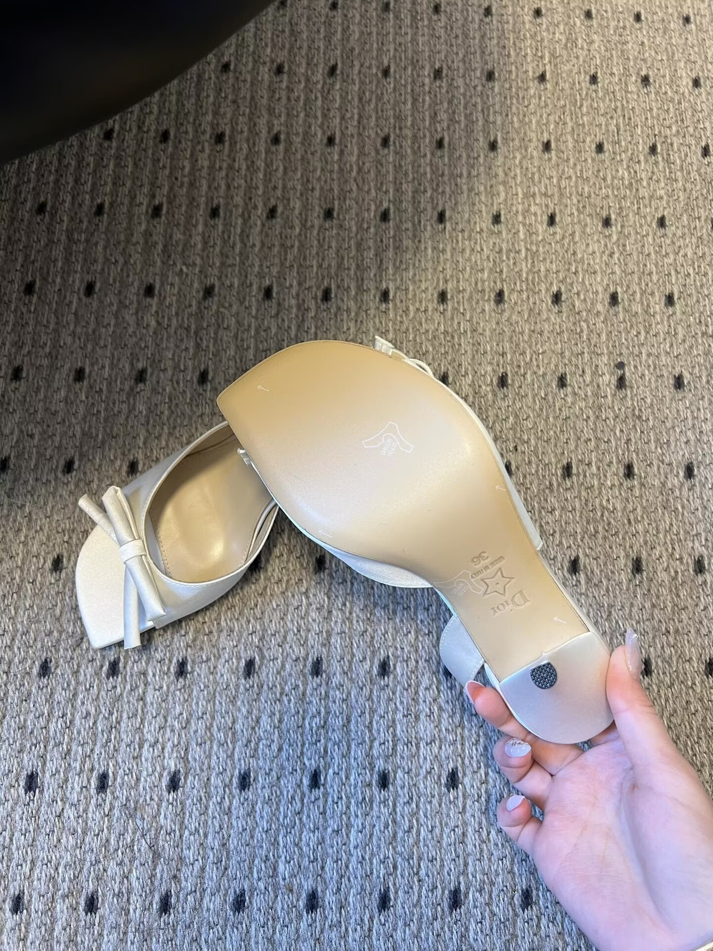 ua D10r bow heeled slingback sandal