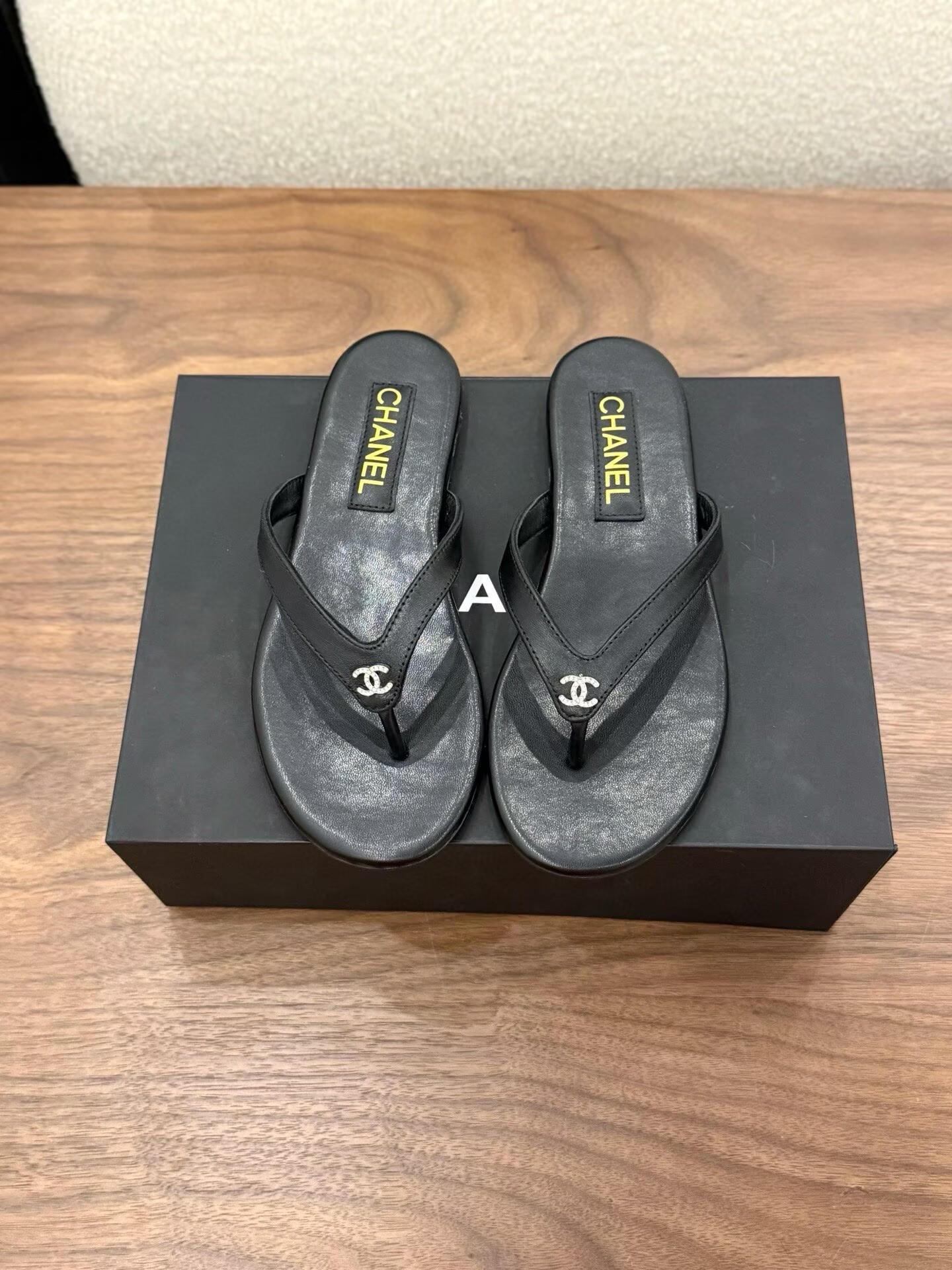 ua Ch**el slides