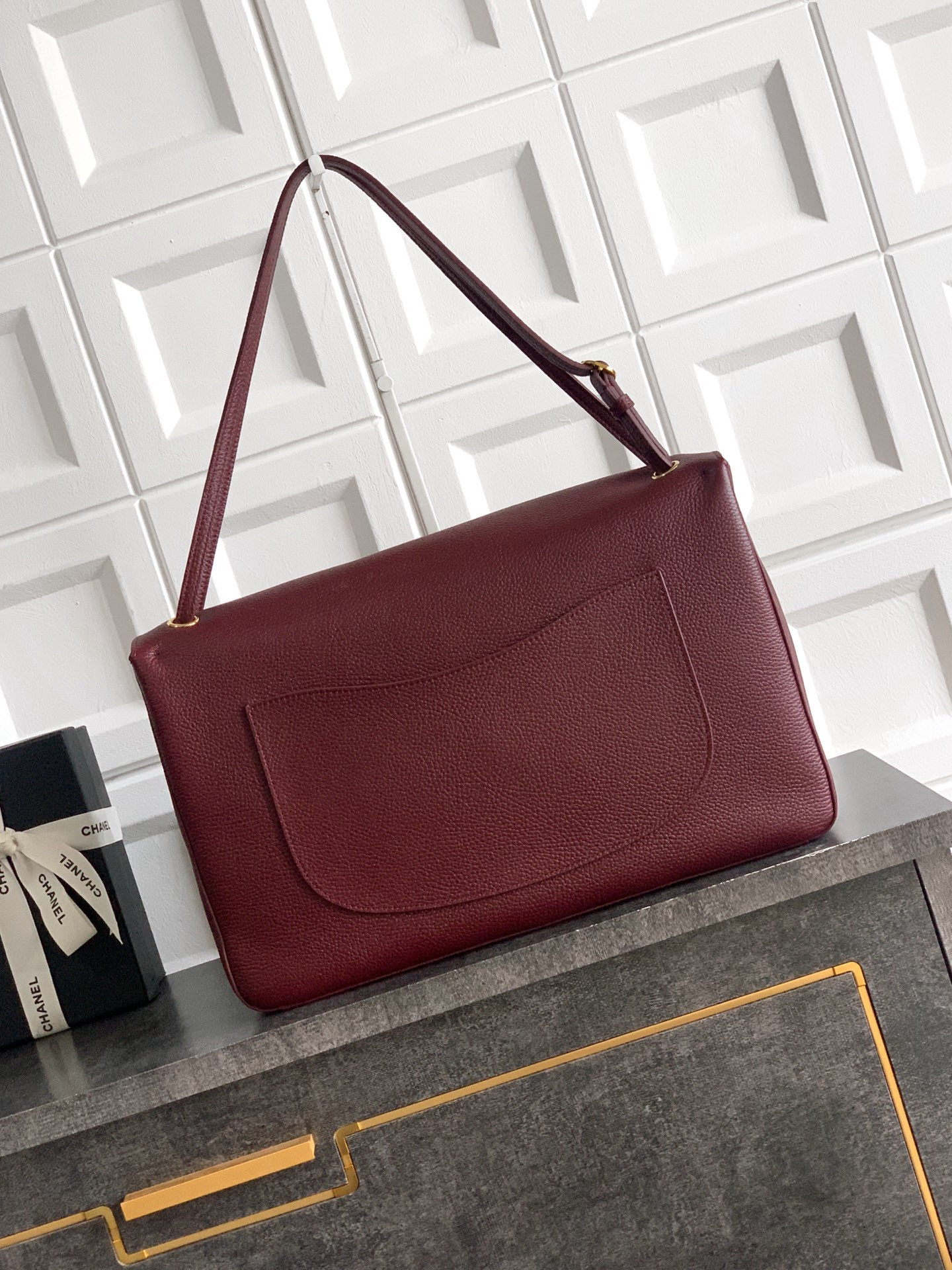 Ch**el maxi flap bag gold hardware as6233 26x38.5x11cm