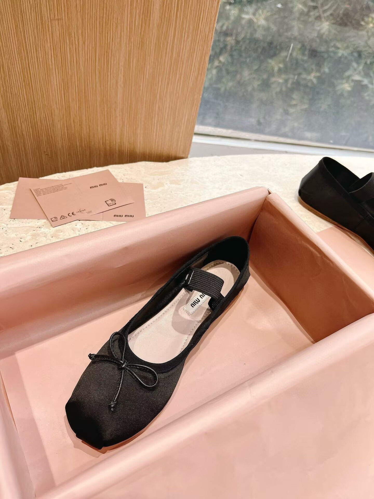 ua M1v M1v satin ballerinas