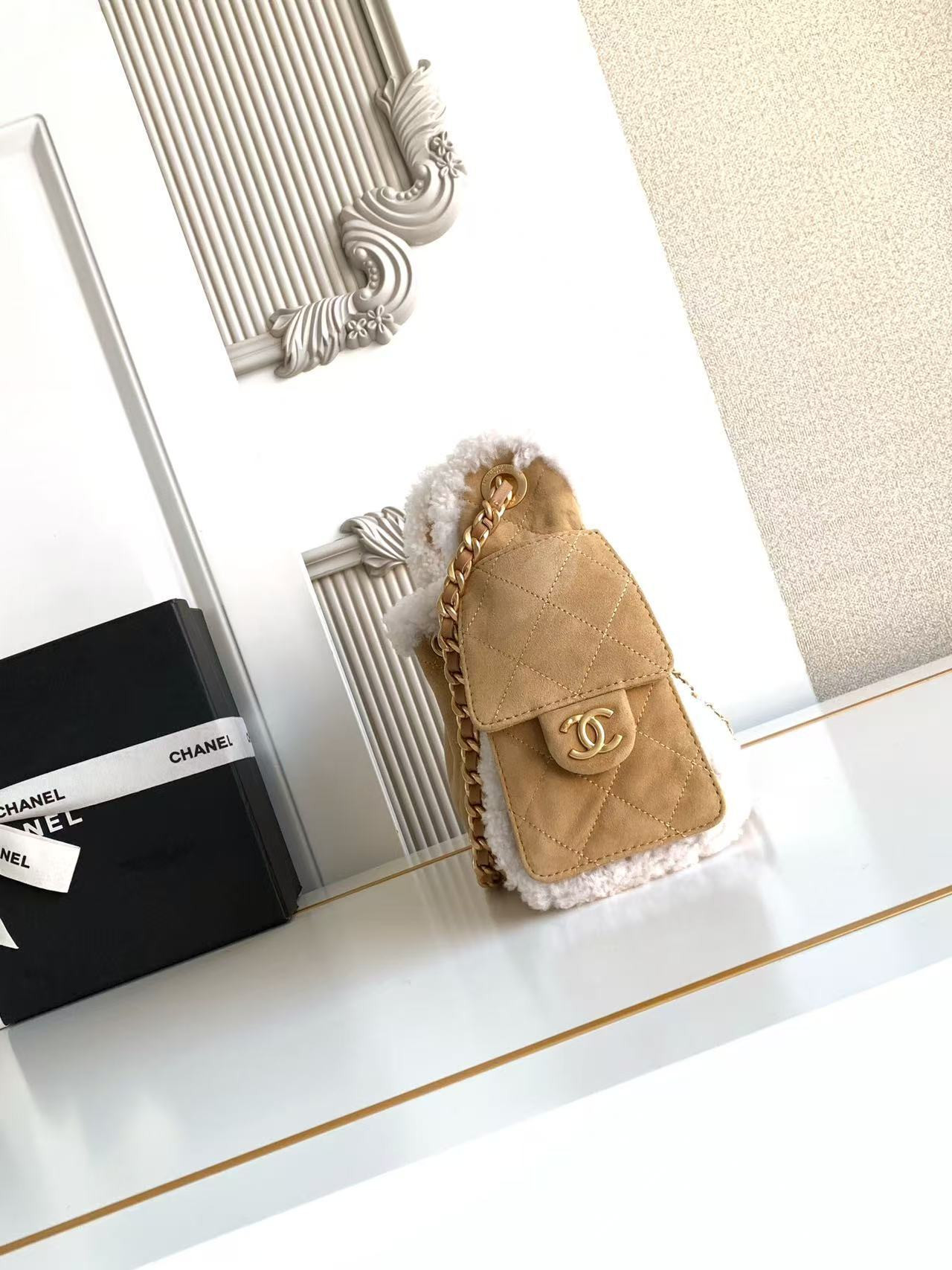Ch**el 25c bucket bag 20x22x12.5cm