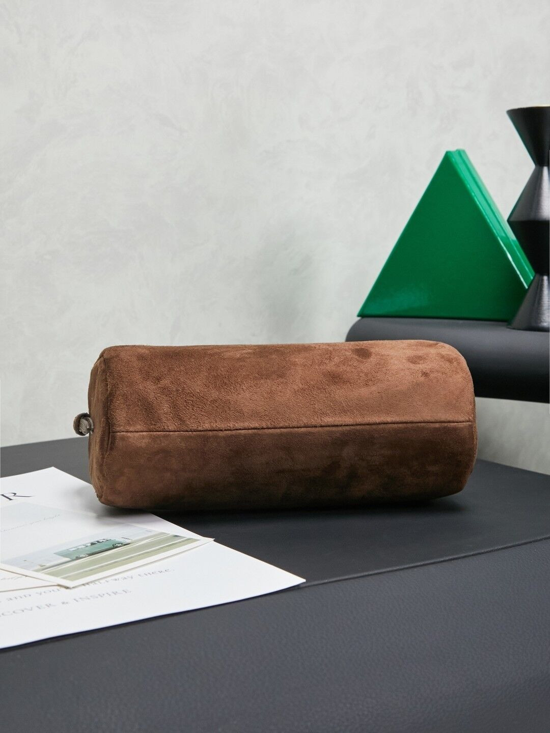 M1v M1v suede pouch 22x9x9cm