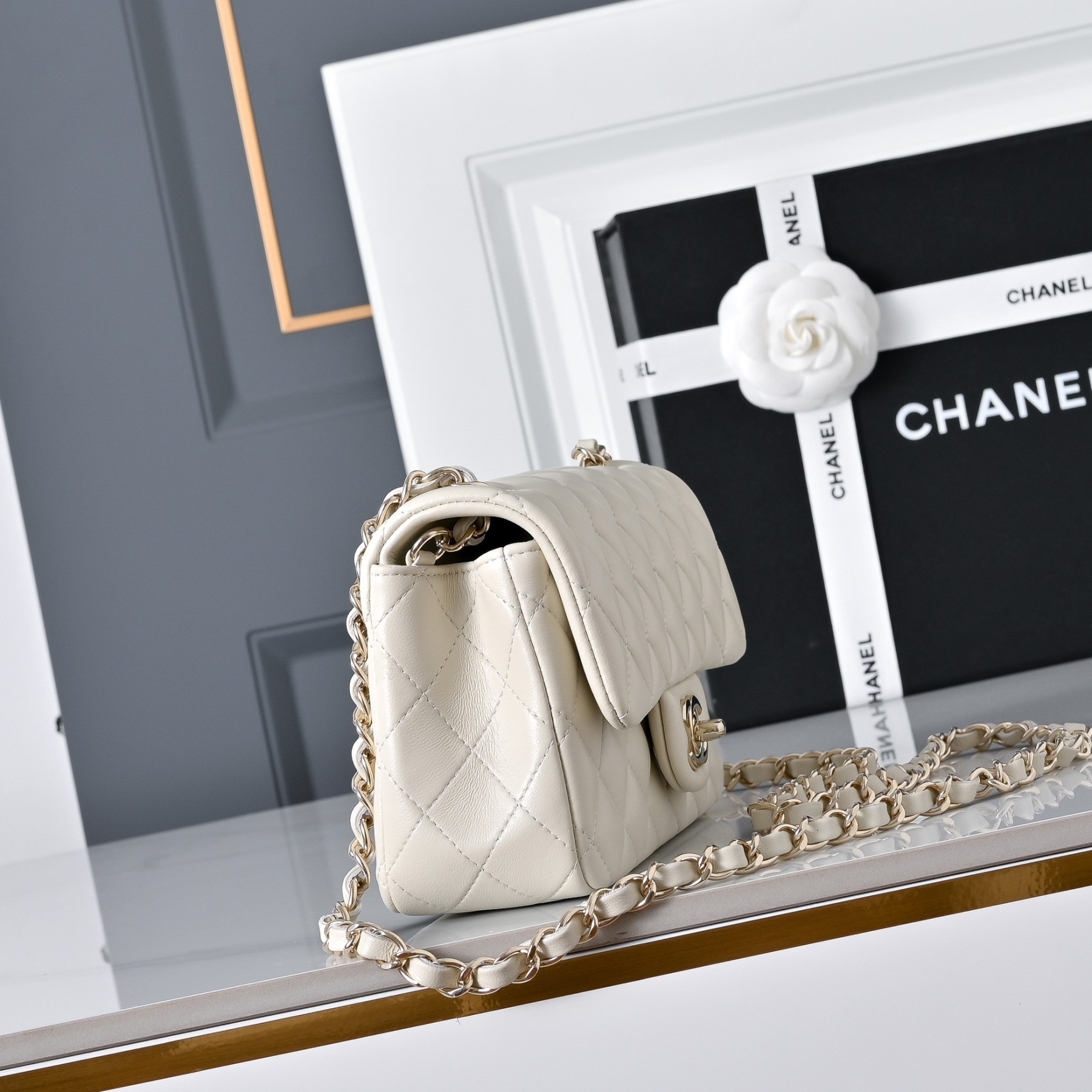 Ch**el mini flap bag 20x12x6.5cm