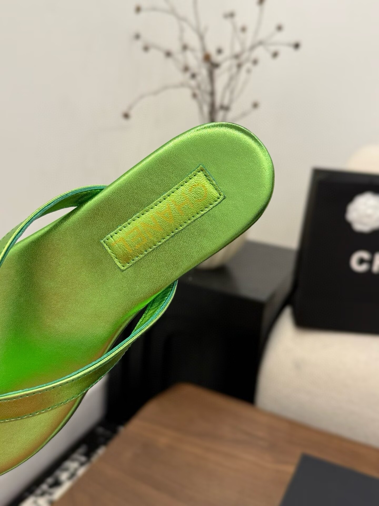 ua Ch**el slides