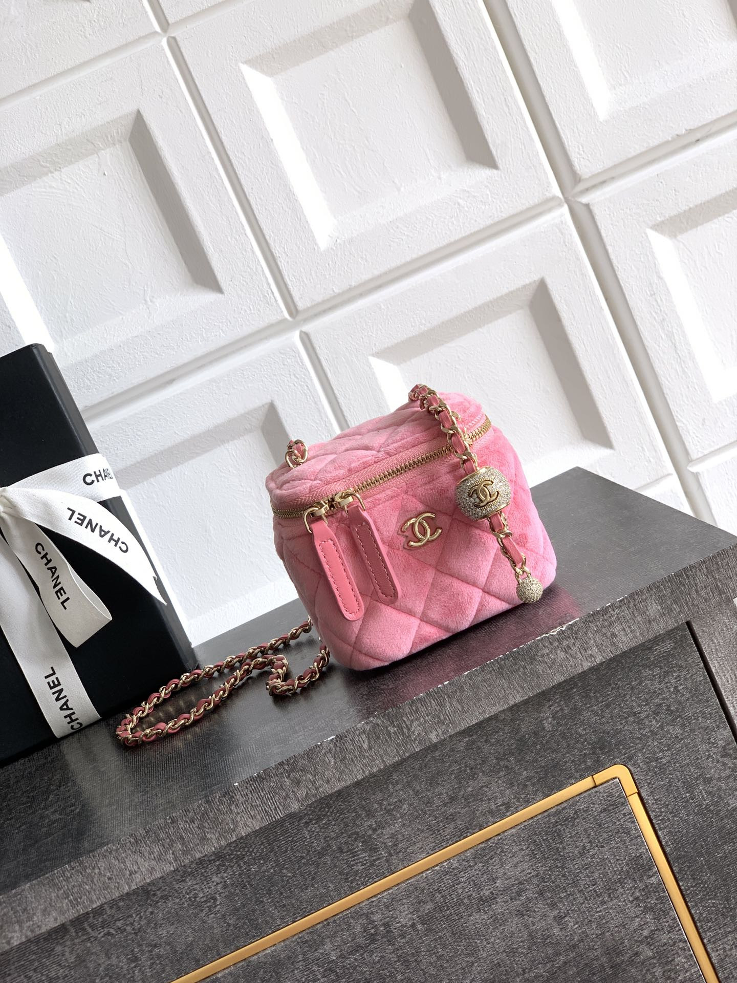 Ch**el Small Vanity with Chain 8.5x11x7cm