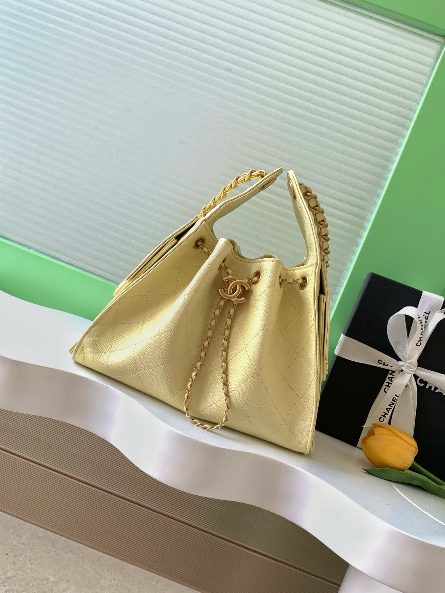 Ch**el 25c bucket bag 26x30x14cm