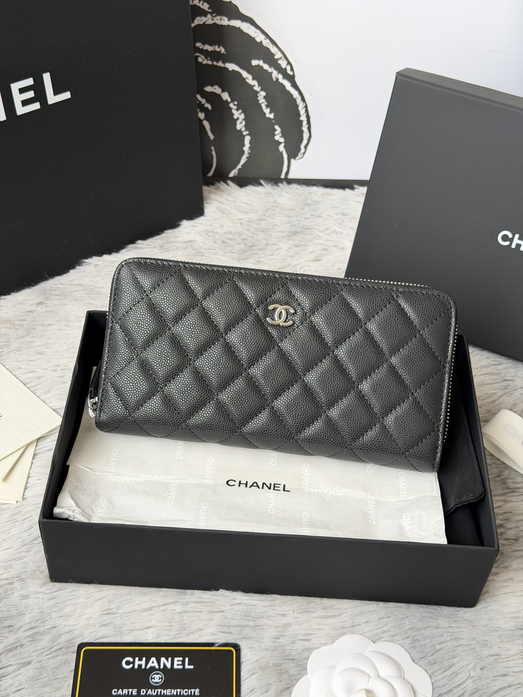 Ch**el zip around wallet 80758 10x19x3cm