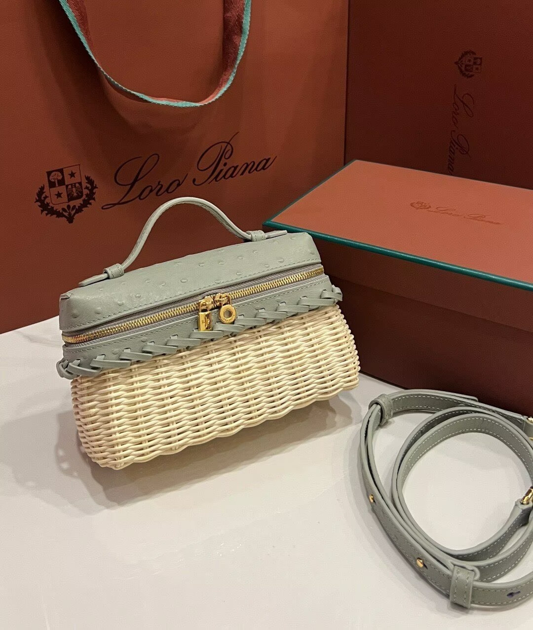 L0r0 P1ana extra pocket l19 wicker bag 19 x 11.5 x 7cm