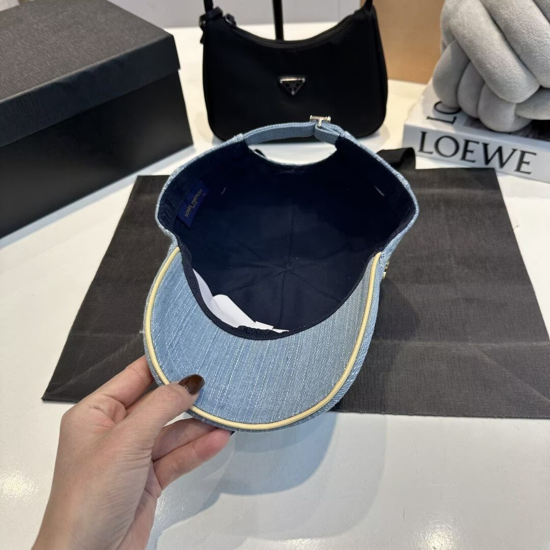 l0vis Vvtt0n baseball cap