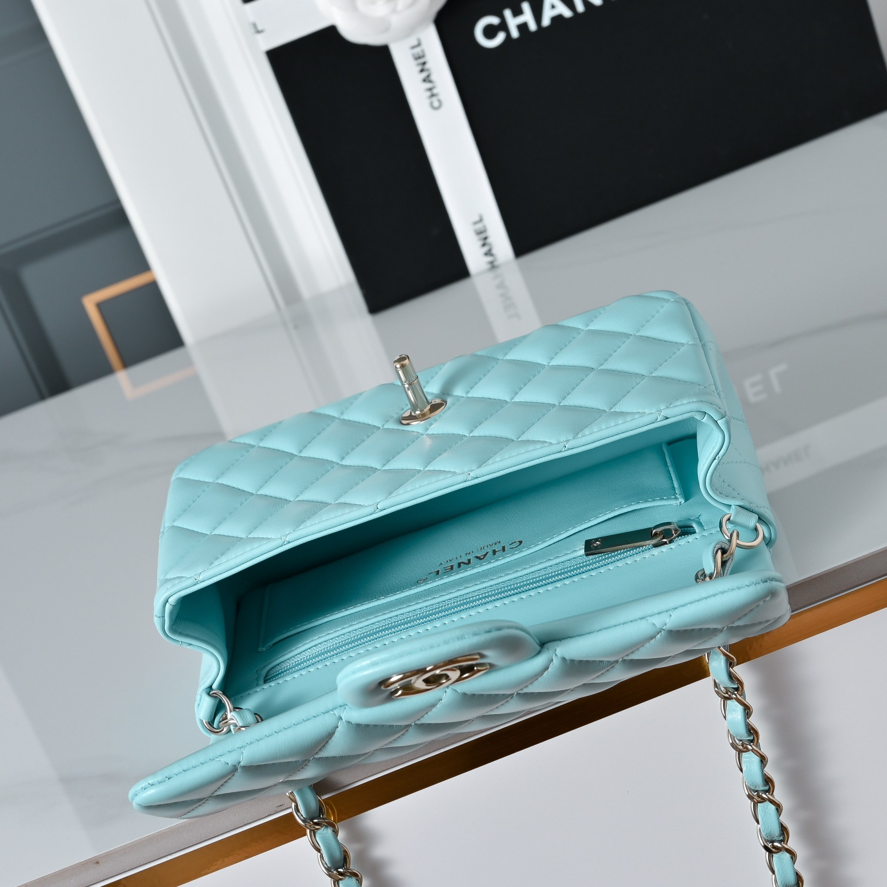 Ch**el mini flap bag 20x12x6.5cm