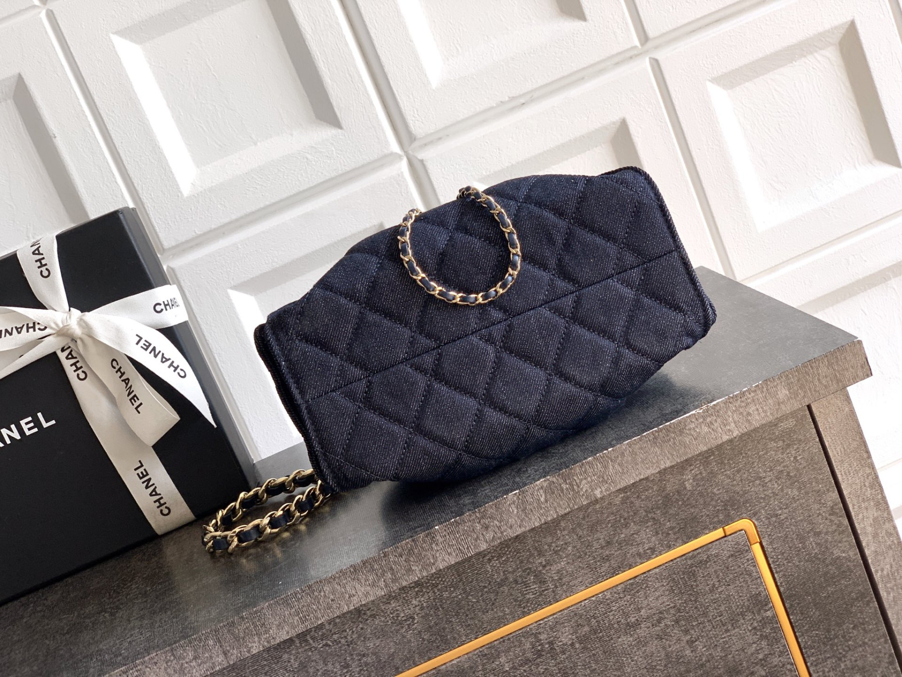 Ch**el 25c bucket bag 20x22x12.5cm