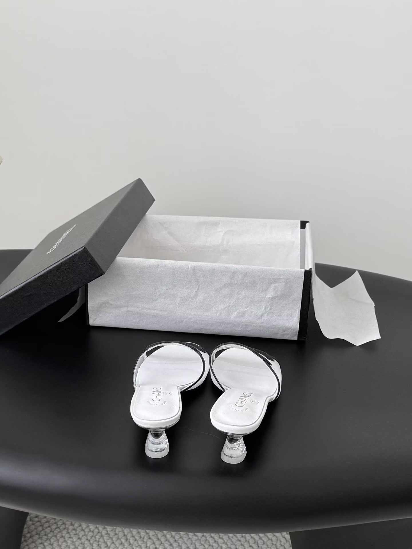 ua Ch**el sandals 4.5cm heel