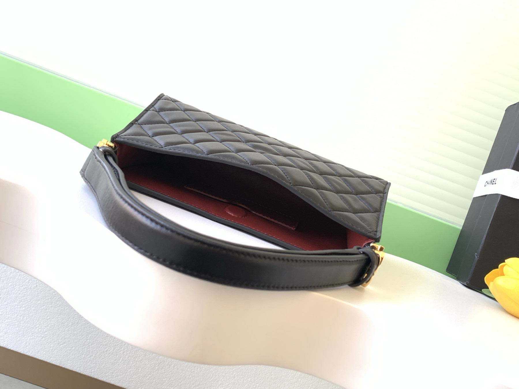 Ch**el 26X Hobo Shoulder Bag 14x22x7cm