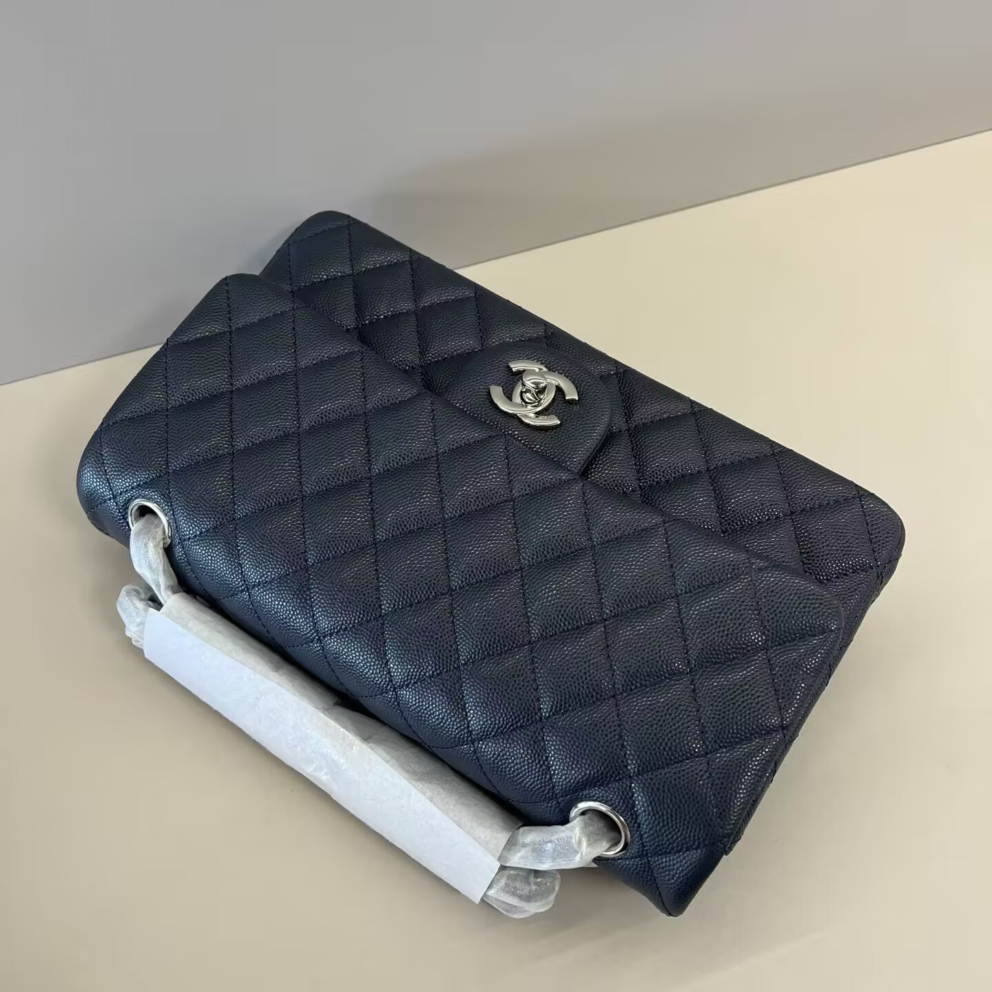 Ch**el classic flap bag 15x25.5x6cm