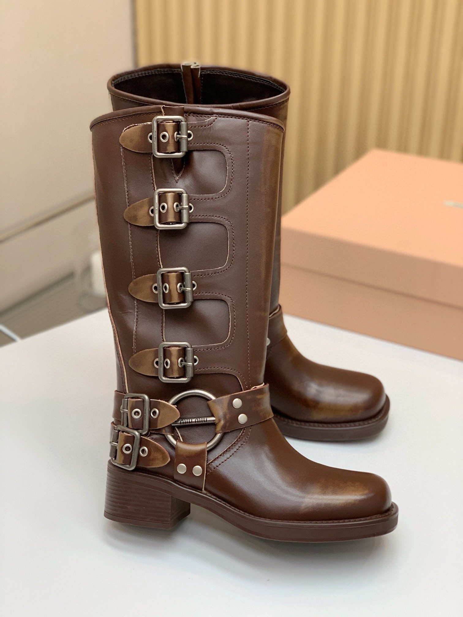 ua M1v M1v leather boots