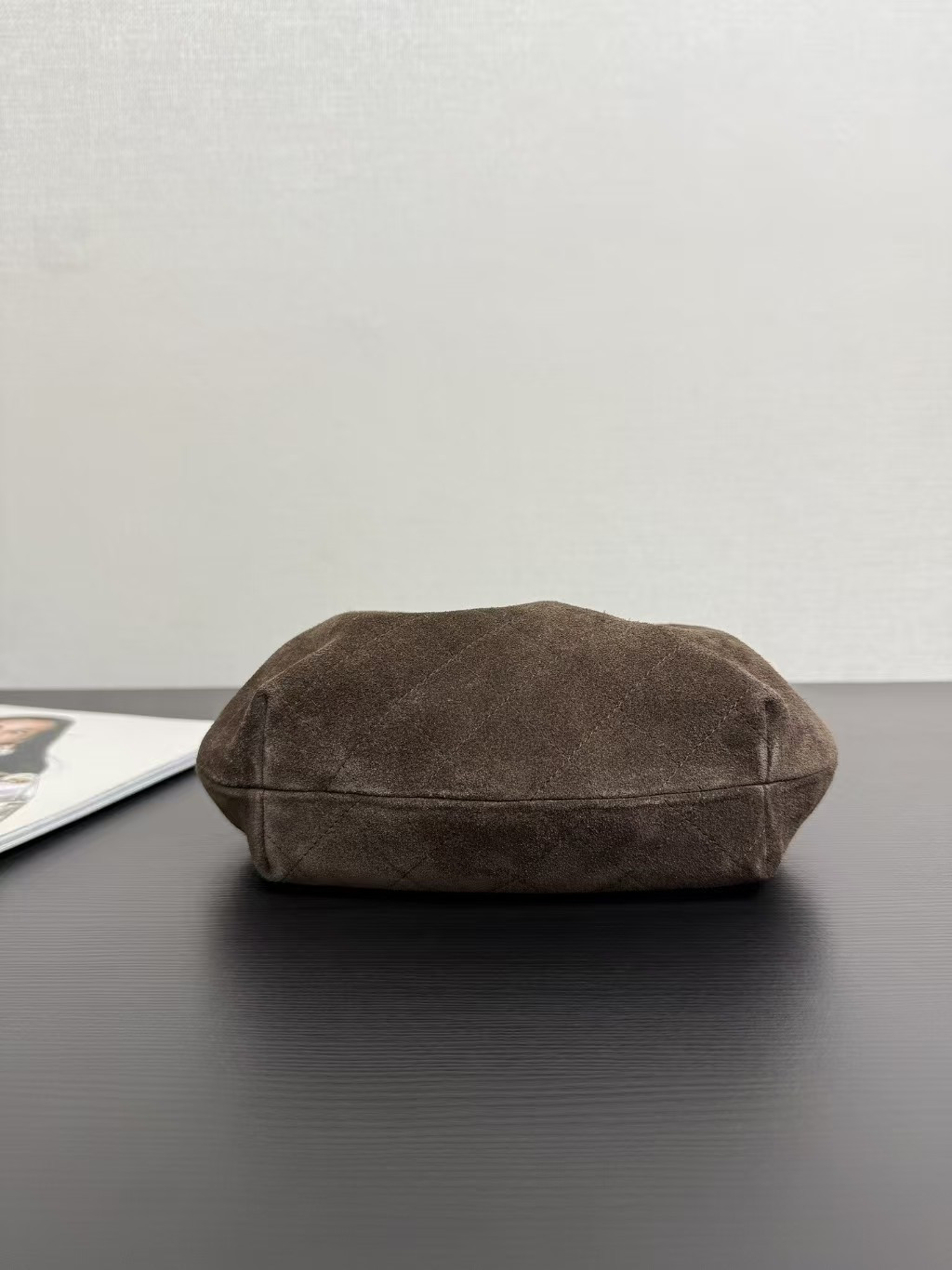 Ch**el pouch 16x26(included handle height)x4.5cm
