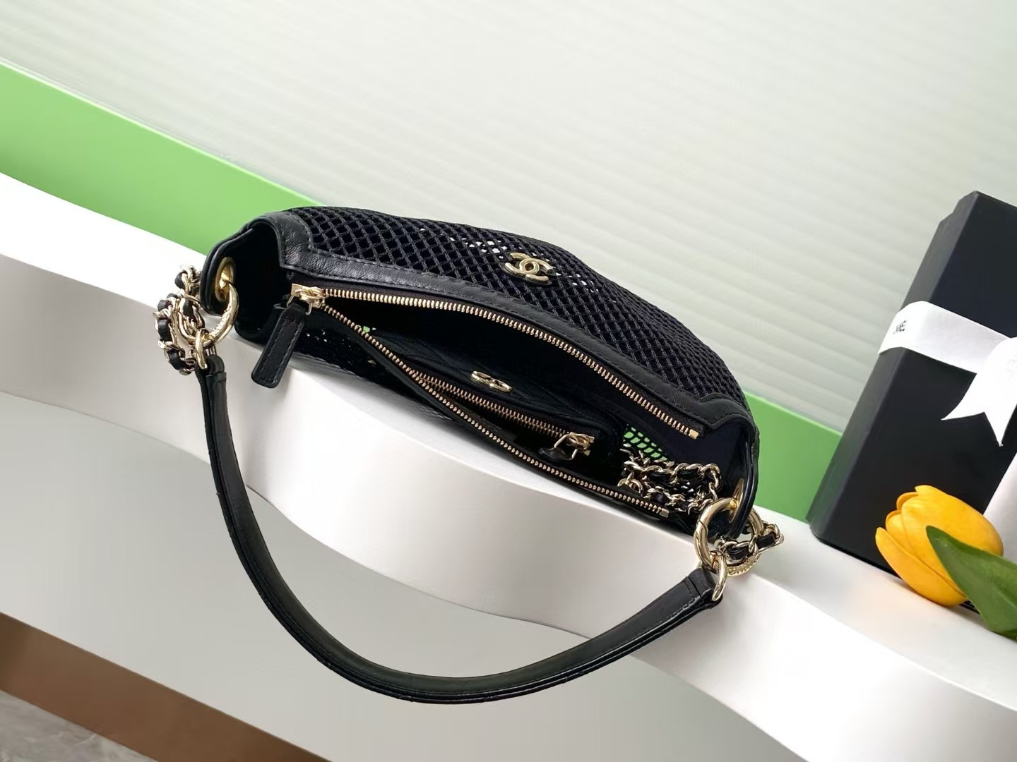 Ch**el clutch with chain mesh shiny lambskin gold tone -AP4573 15x22x6cm
