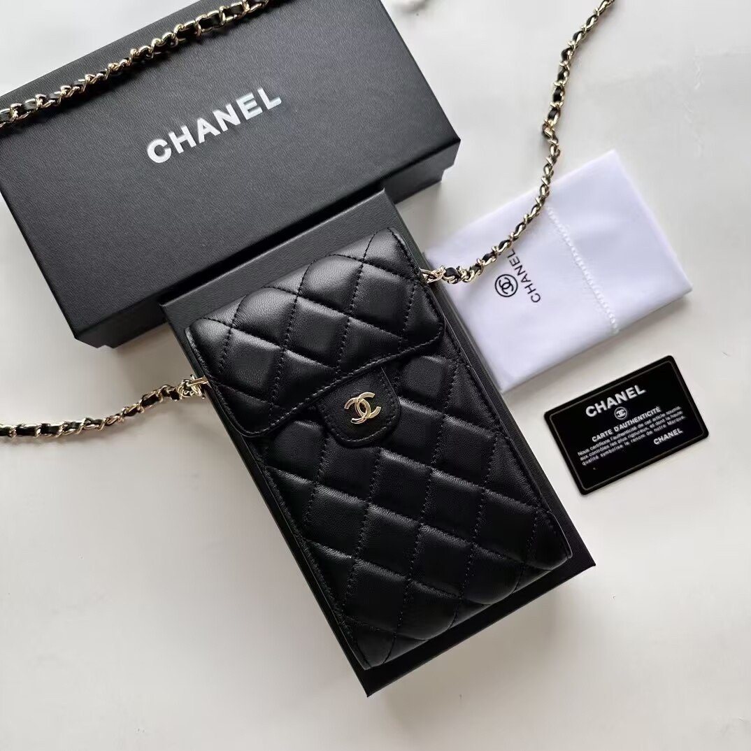 Ch**el phone bag
