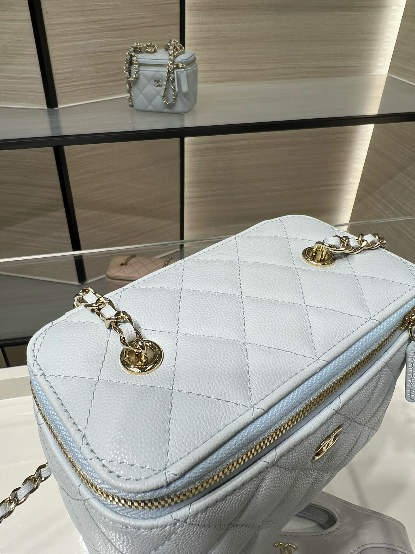 Ch**el Clutch With Chain 10x16x8cm