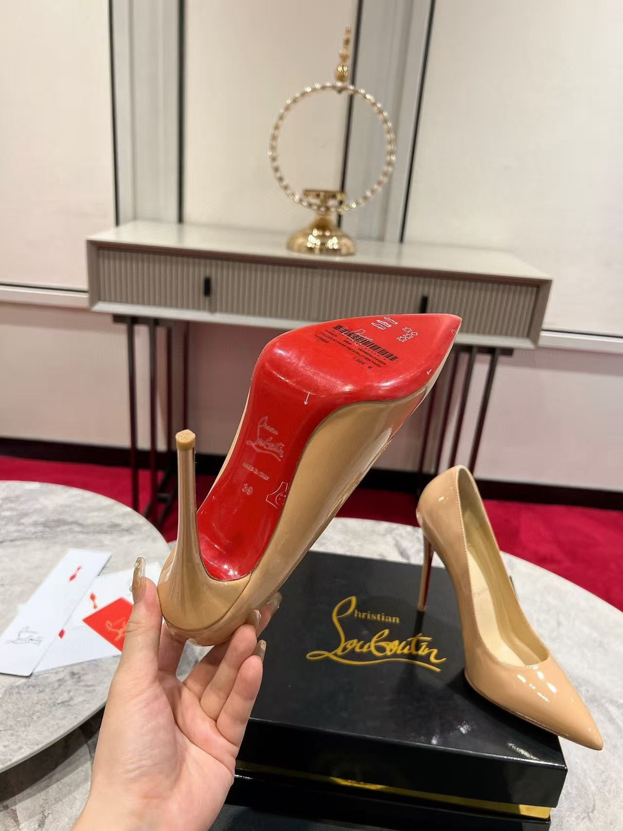 ua chr1st1an louboutin cl red-botT0m shoes