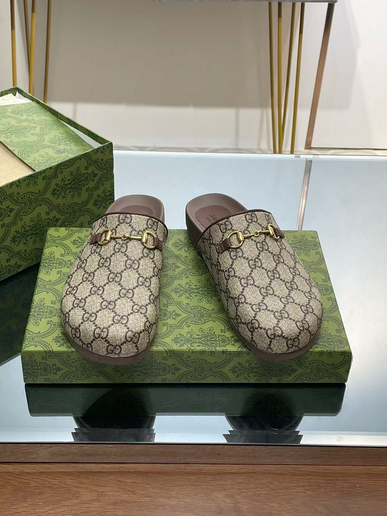 UA Gvc*1 SLIPPER