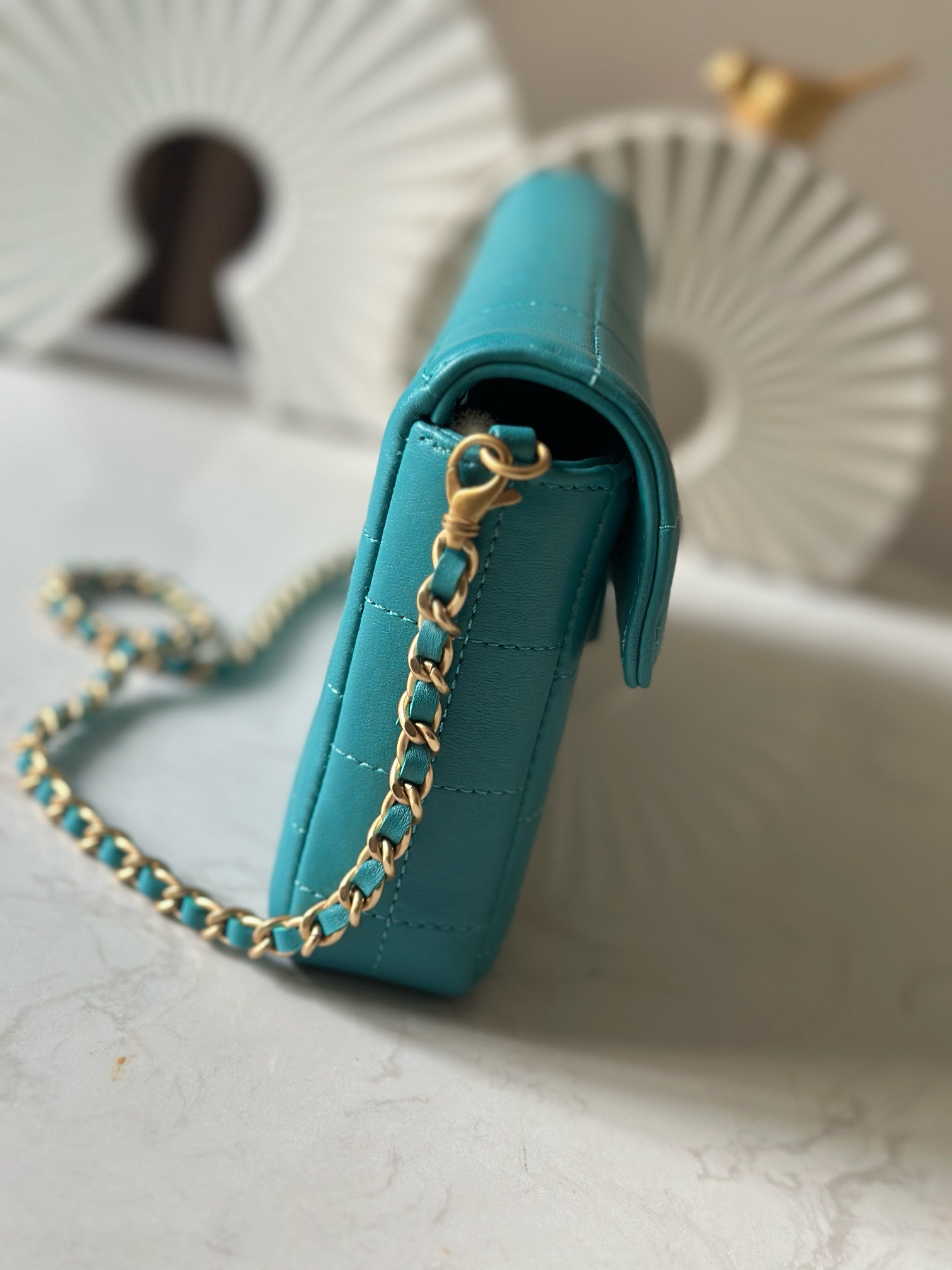 Ch**el classic chocolate bar flap chain bag 26x13x4cm