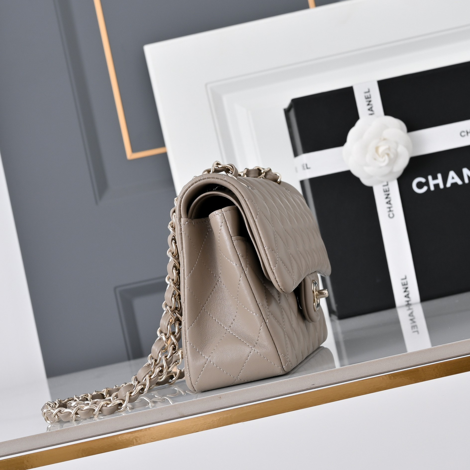 Ch**el classic flap handbag light gold hardware a01113 23x14.5x6cm