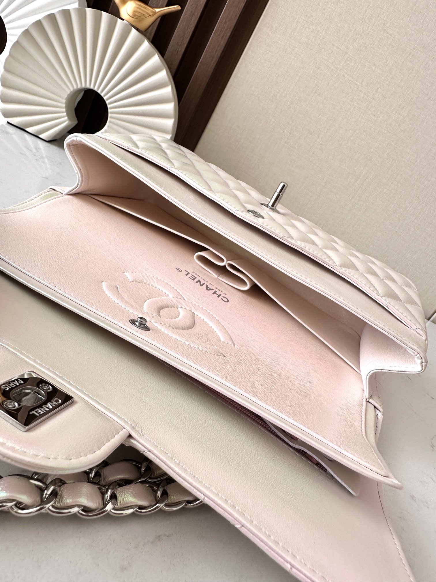 Ch**el classic flap a01112 15.5×25.5×6.5cm
