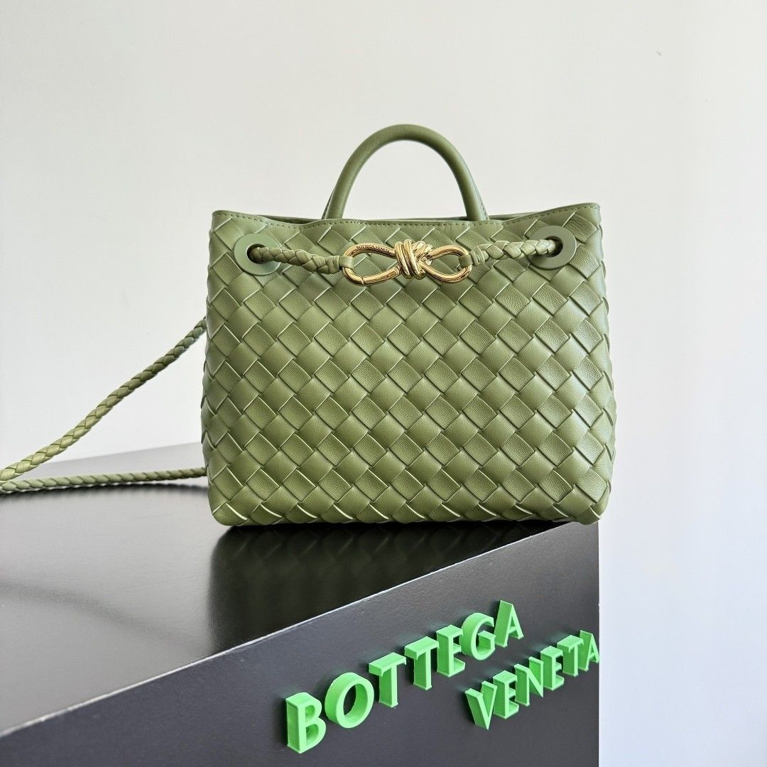 b0tt*ga Ven*ta small andiamo 25x22x10.5cm