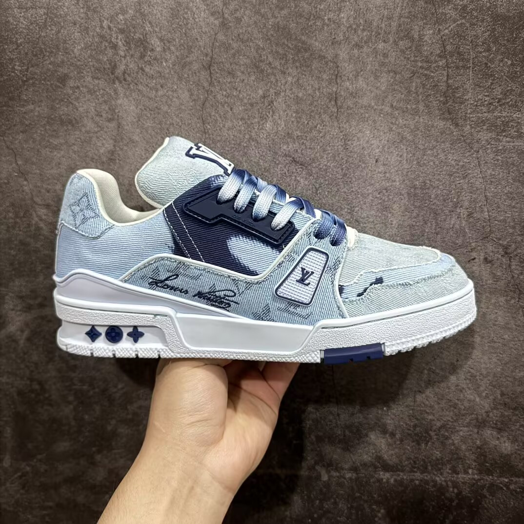 UA LV trainer Sneakers