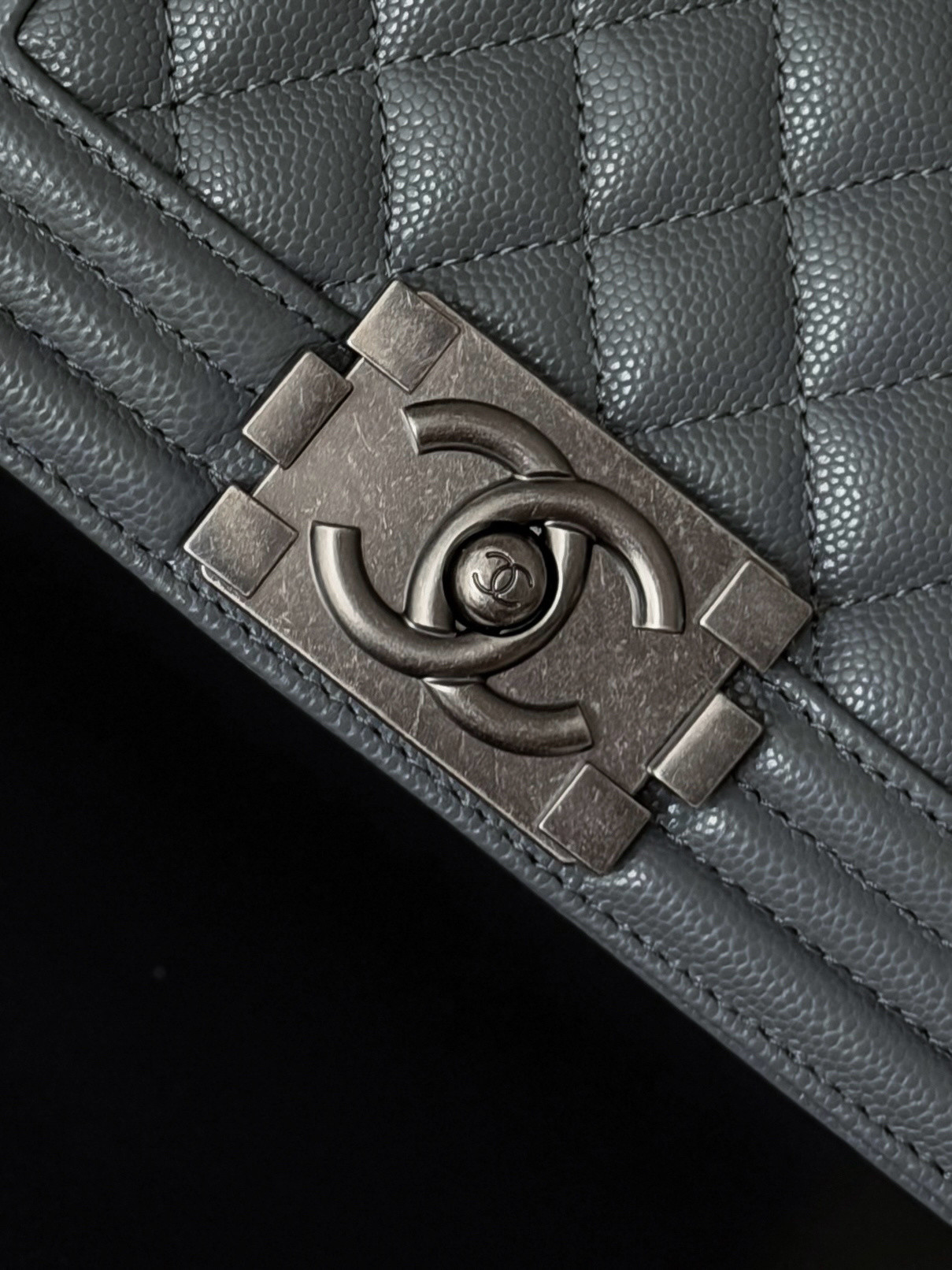Ch**el boy handbag 12x20x7cm