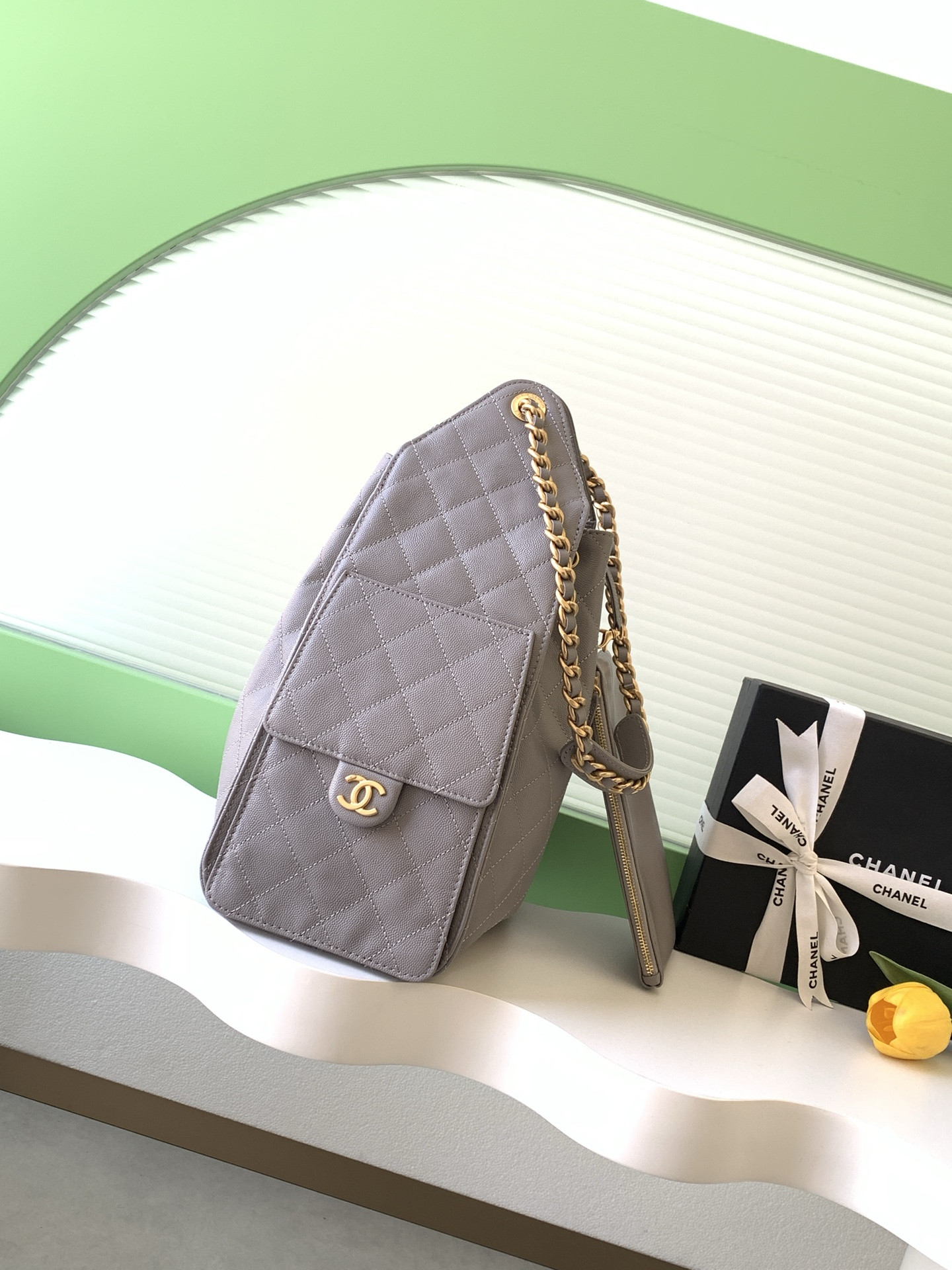 Ch**el 25c bucket bag 40x30x15cm