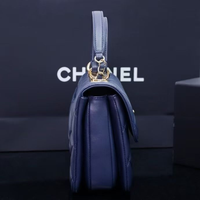 Ch**el flap bag with top handle 17x25x12cm