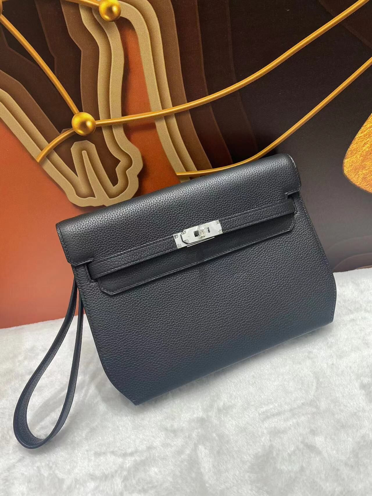H**me5 Kelly Depeches Togo Black 25cm