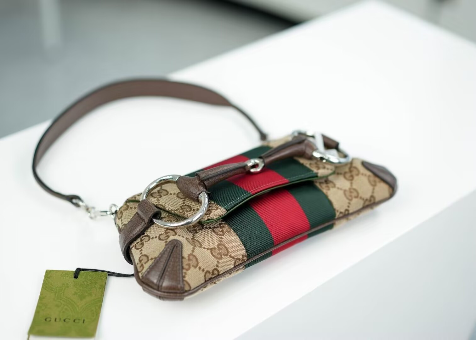 Gvc*1 Monogram Textured Dollar Calfskin Heavy Grosgrain Web Medium Maxi Horsebit Chain Shoulder Bag 27x11.5x5cm