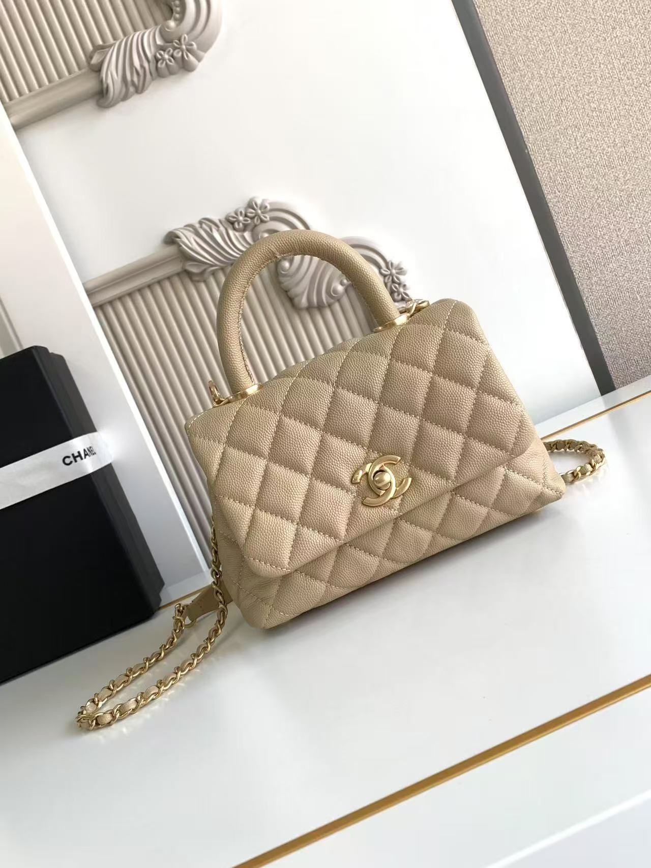 Ch**el mini coco handle 13x19x9cm