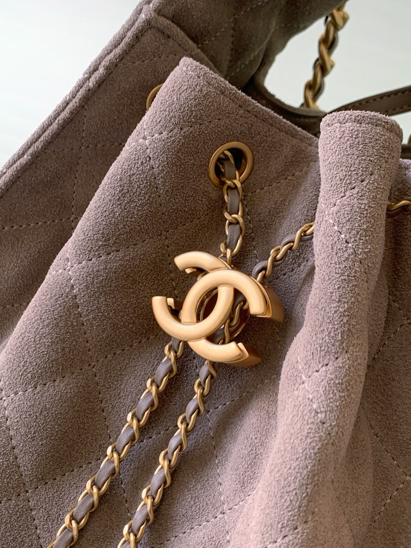 Ch**el 25c bucket bag 40x30x15cm