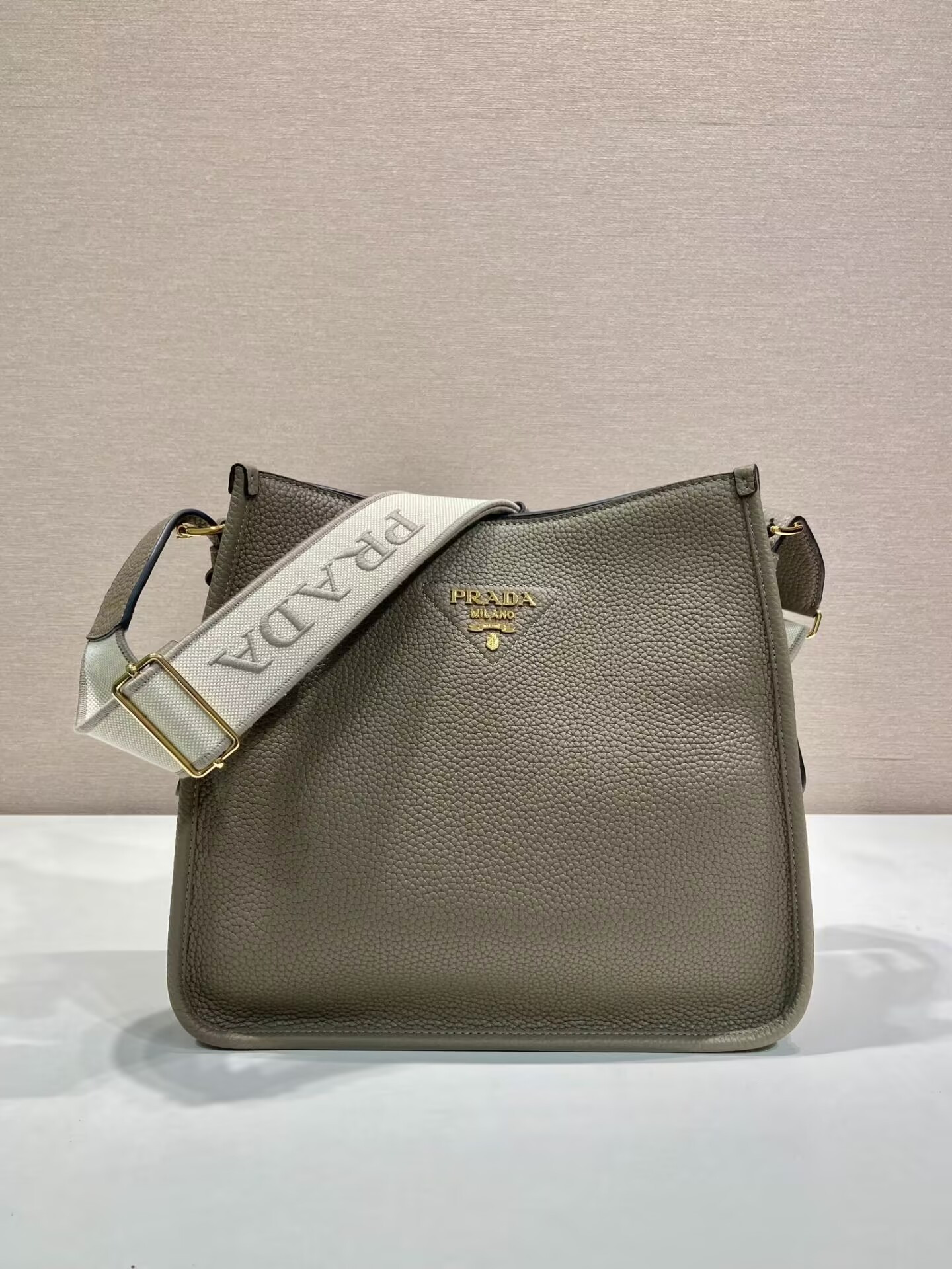 Pra*a Leather Shoulder Bag 30x28x12cm