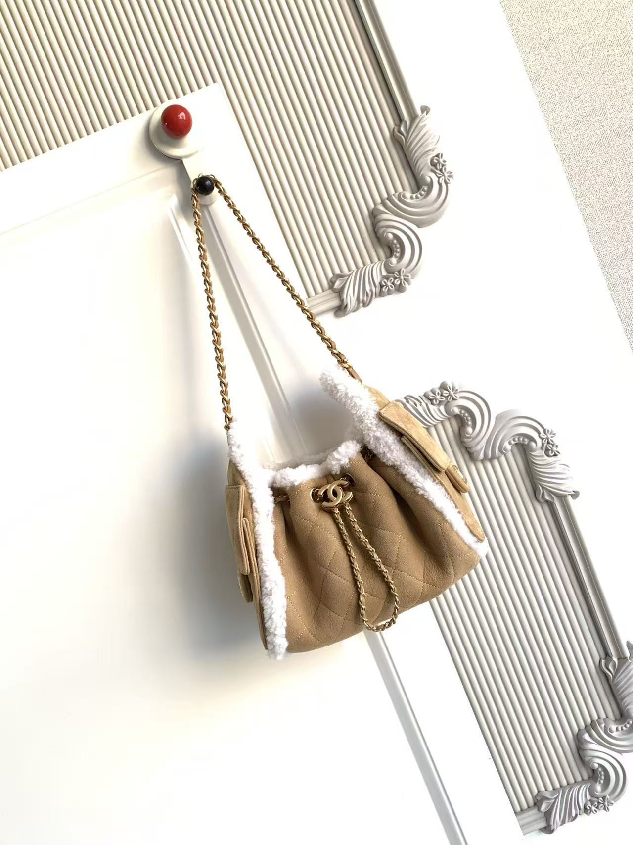 Ch**el 25c bucket bag 20x22x12.5cm
