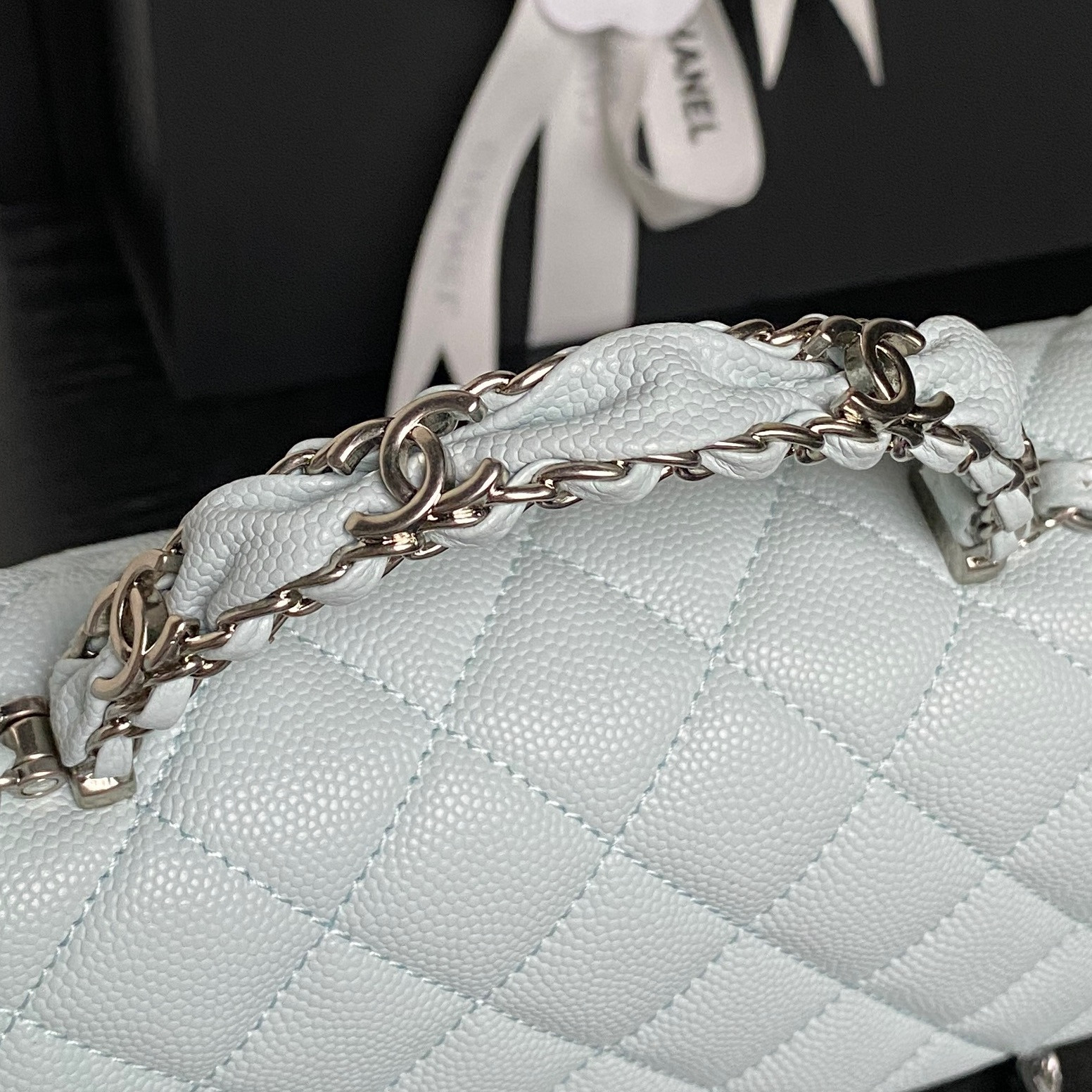 Ch**el flap bag with top handle as5702 22.5x13.5x6cm