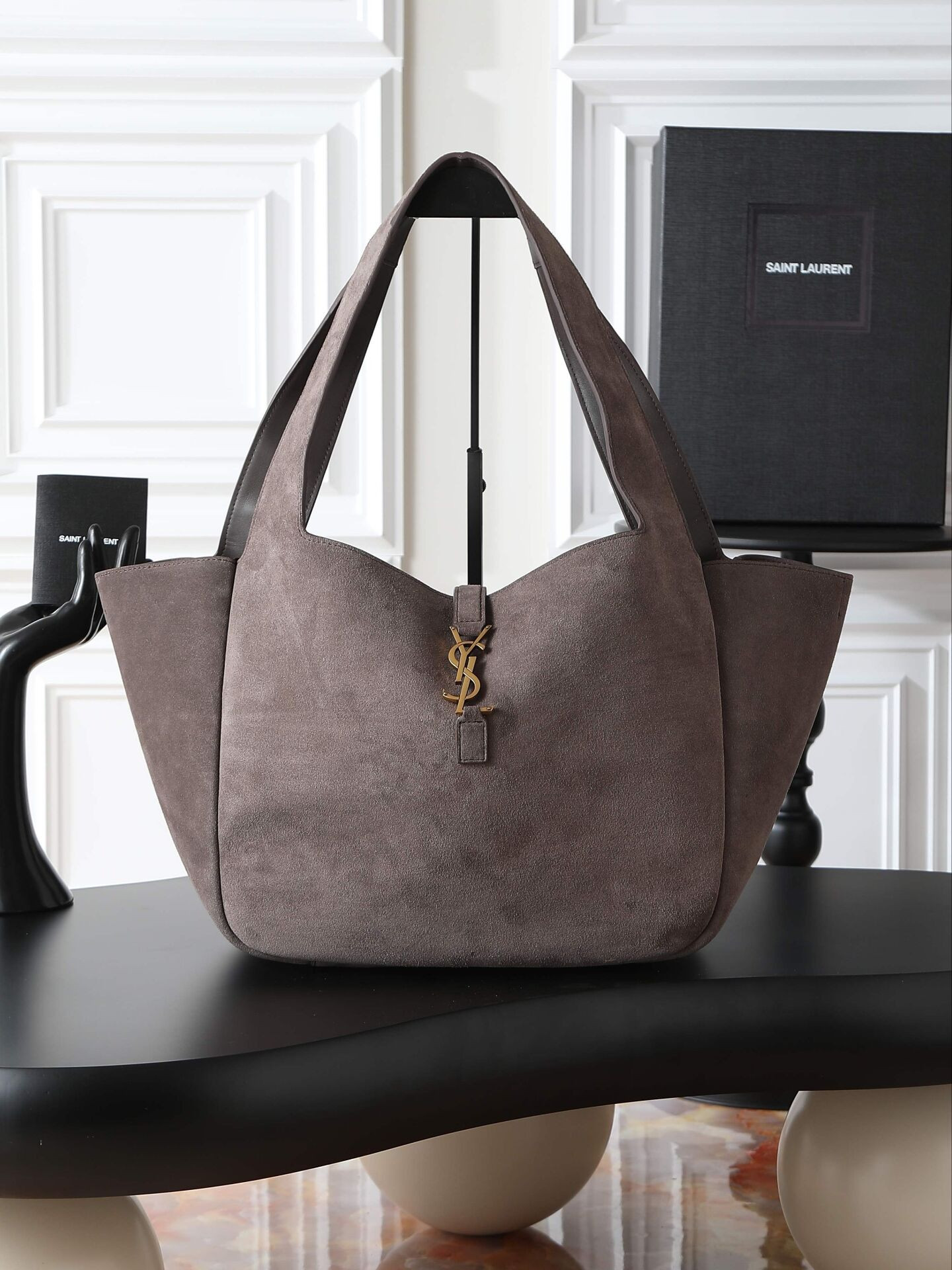 Y51 le 5 à 7 bea in suede 50×28×18cm