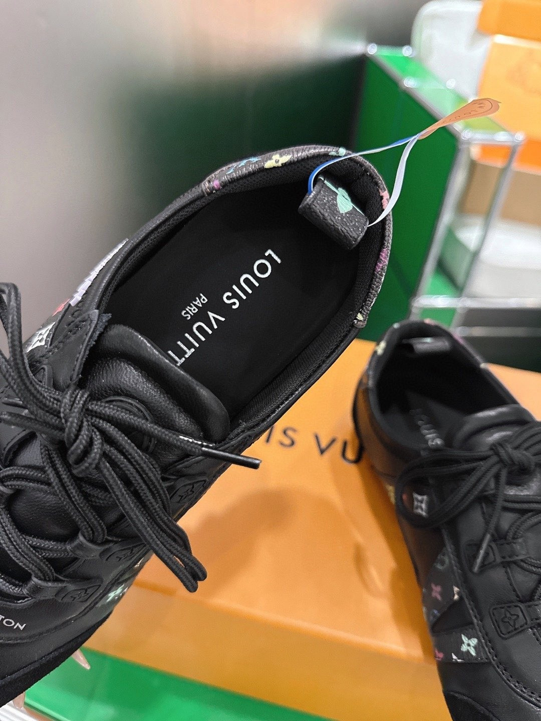 UA LV Sneaker